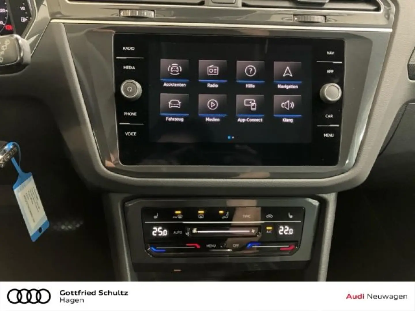 Tiguan 2.0 TSI DSG 4M IQ.Light NAV PAN ACC Elega