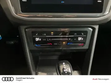 Tiguan 2.0 TSI DSG 4M IQ.Light NAV PAN ACC Elega