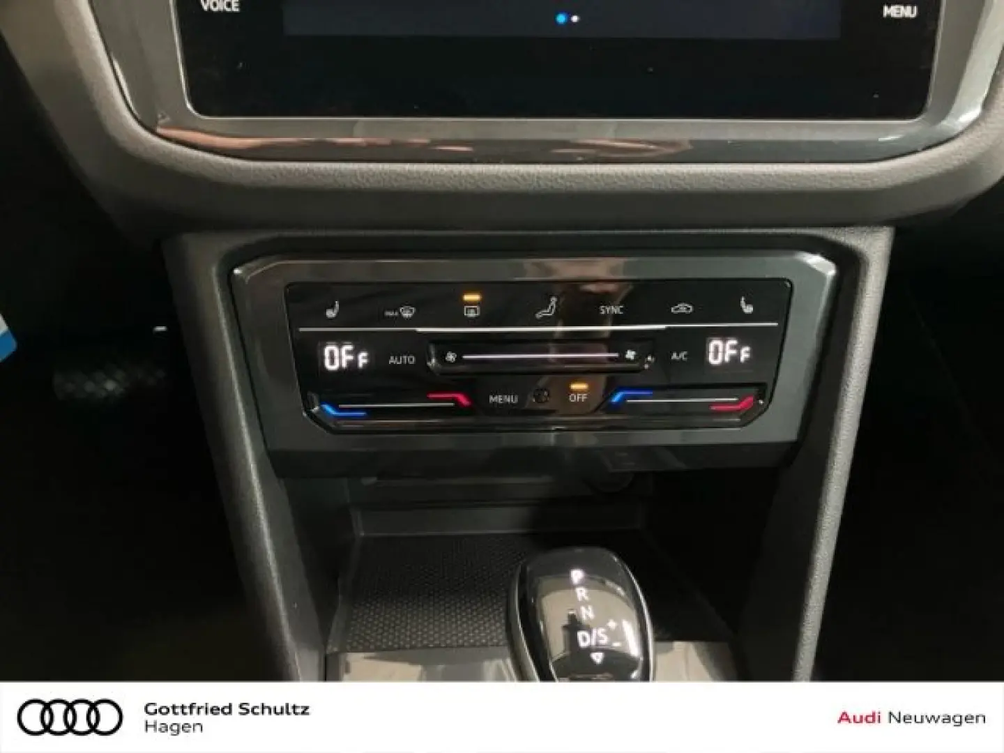 Tiguan 2.0 TSI DSG 4M IQ.Light NAV PAN ACC Elega