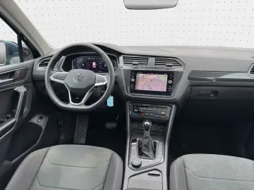 Tiguan 2.0 TSI Elegance DSG 4Motion *Navi*AHK*Pa