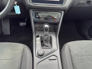 Tiguan 2.0 TSI Elegance DSG 4Motion *Navi*AHK*Pa