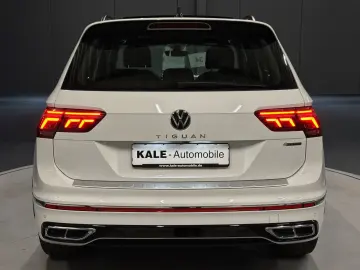 Tiguan R-Line 4Motion*19Zoll*PANORAMA*MATRIX*AHK