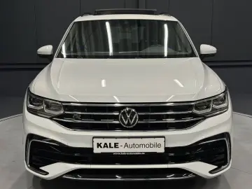 Tiguan R-Line 4Motion*19Zoll*PANORAMA*MATRIX*AHK