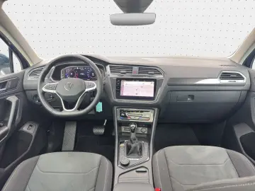 Tiguan Elegance 4Motion 2.0 TSI DSG Navi*AHK*Pan
