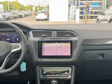 Tiguan Elegance 4Motion 2.0 TSI DSG Navi*AHK*Pan