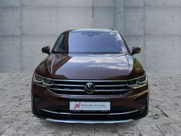 Tiguan 2.0 TDI 4M DSG ELEGANCE IQ+NAVI+AHK+PANO