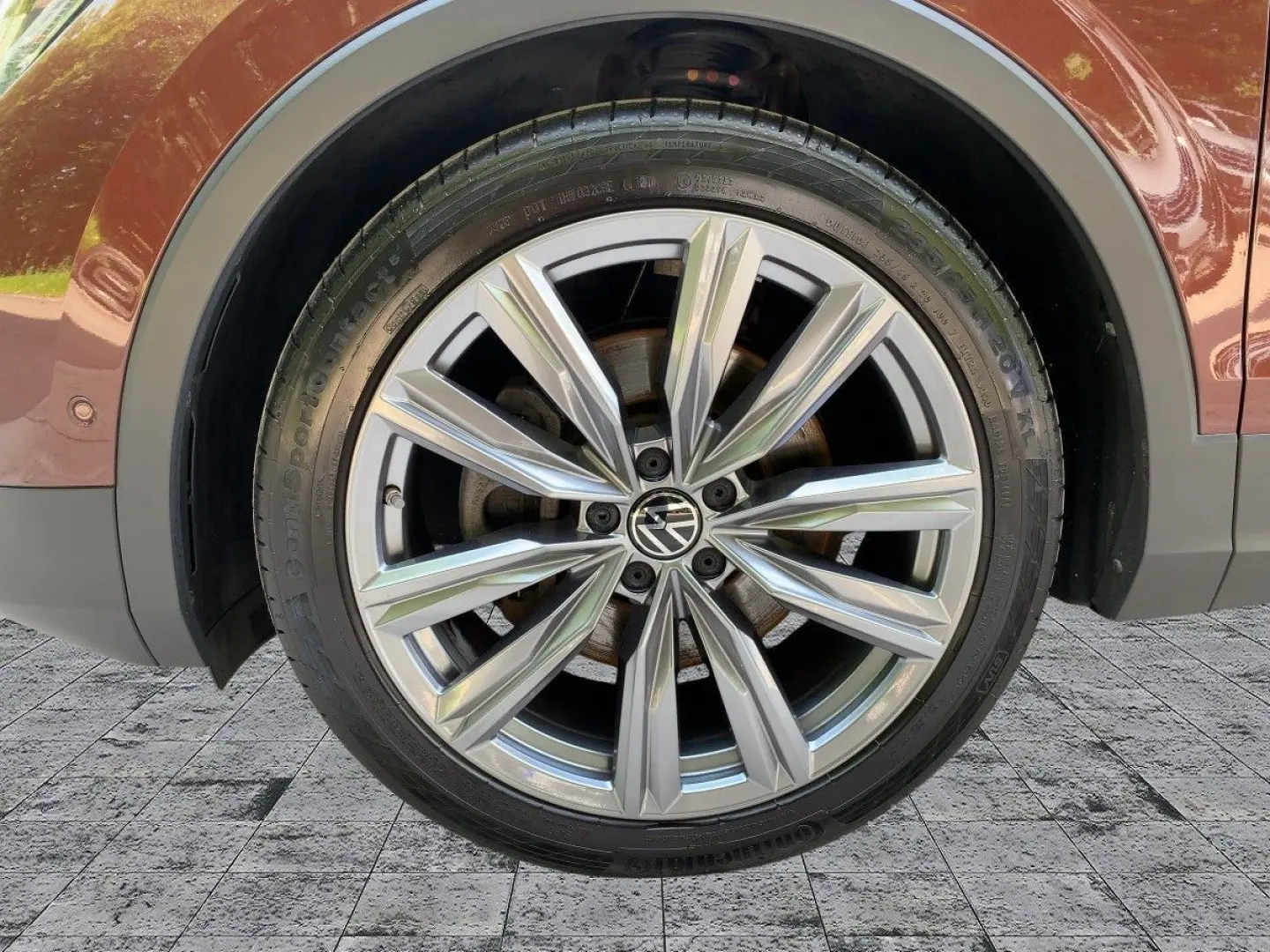 Tiguan 2.0 TDI 4M DSG ELEGANCE IQ+NAVI+AHK+PANO