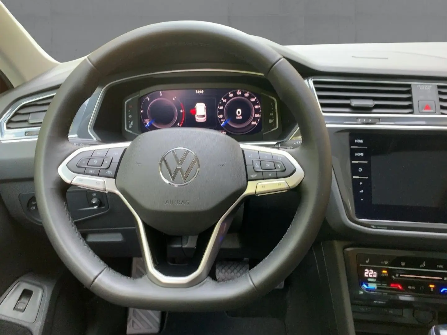 Tiguan 2.0 TDI 4M DSG ELEGANCE IQ+NAVI+AHK+PANO
