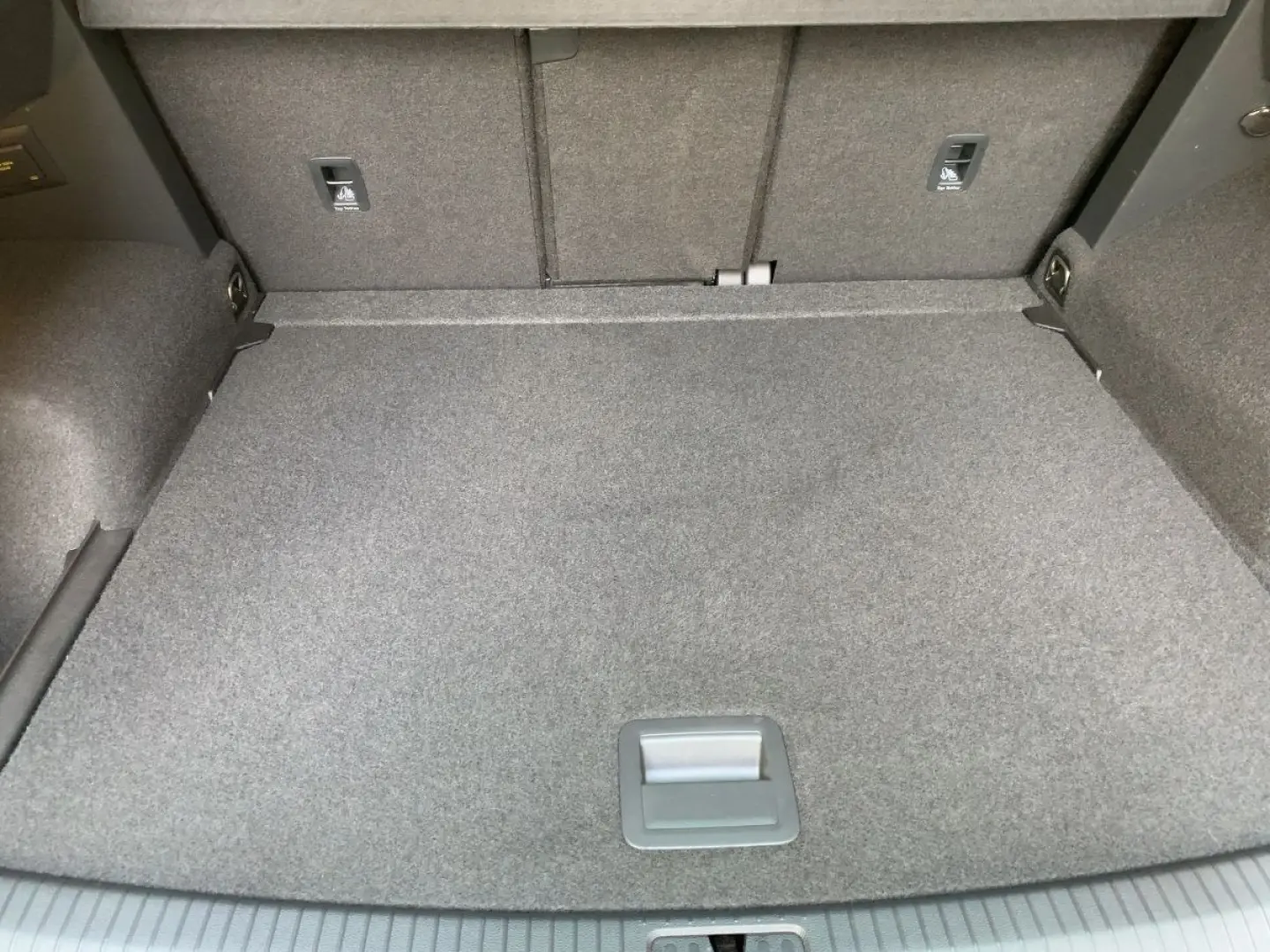 Tiguan 2.0 TDI 4M DSG ELEGANCE IQ+NAVI+AHK+PANO
