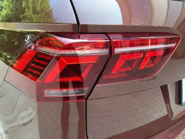 Tiguan 2.0 TDI 4M DSG ELEGANCE IQ+NAVI+AHK+PANO