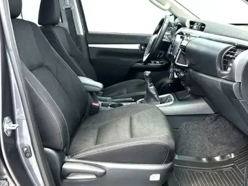 Hilux 2.4 D-4D 4x4 °RFK°SHZ°DAB°AHK°Garantie°