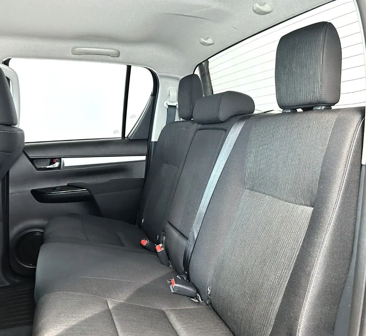 Hilux 2.4 D-4D 4x4 °RFK°SHZ°DAB°AHK°Garantie°