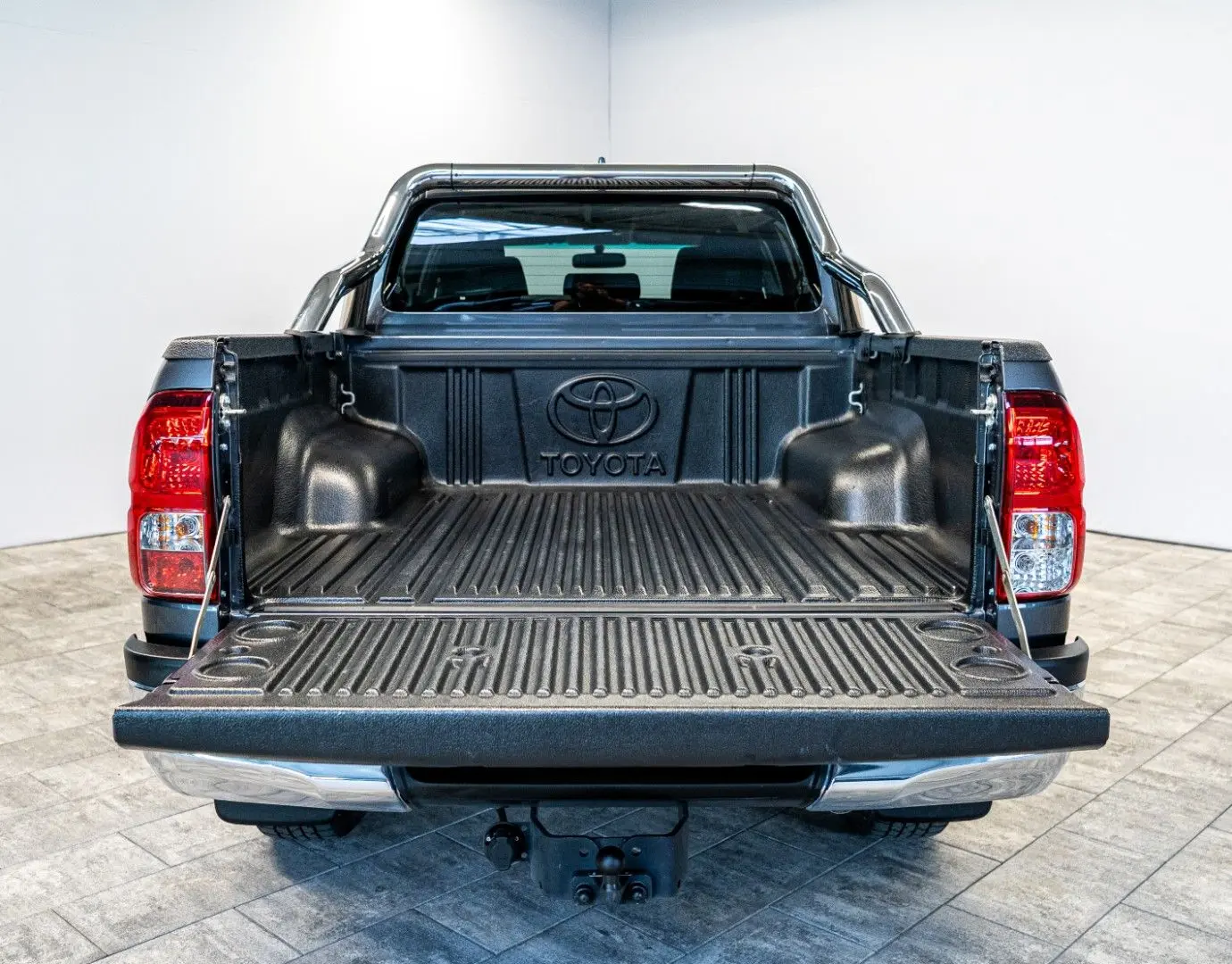 Hilux 2.4 D-4D 4x4 °RFK°SHZ°DAB°AHK°Garantie°