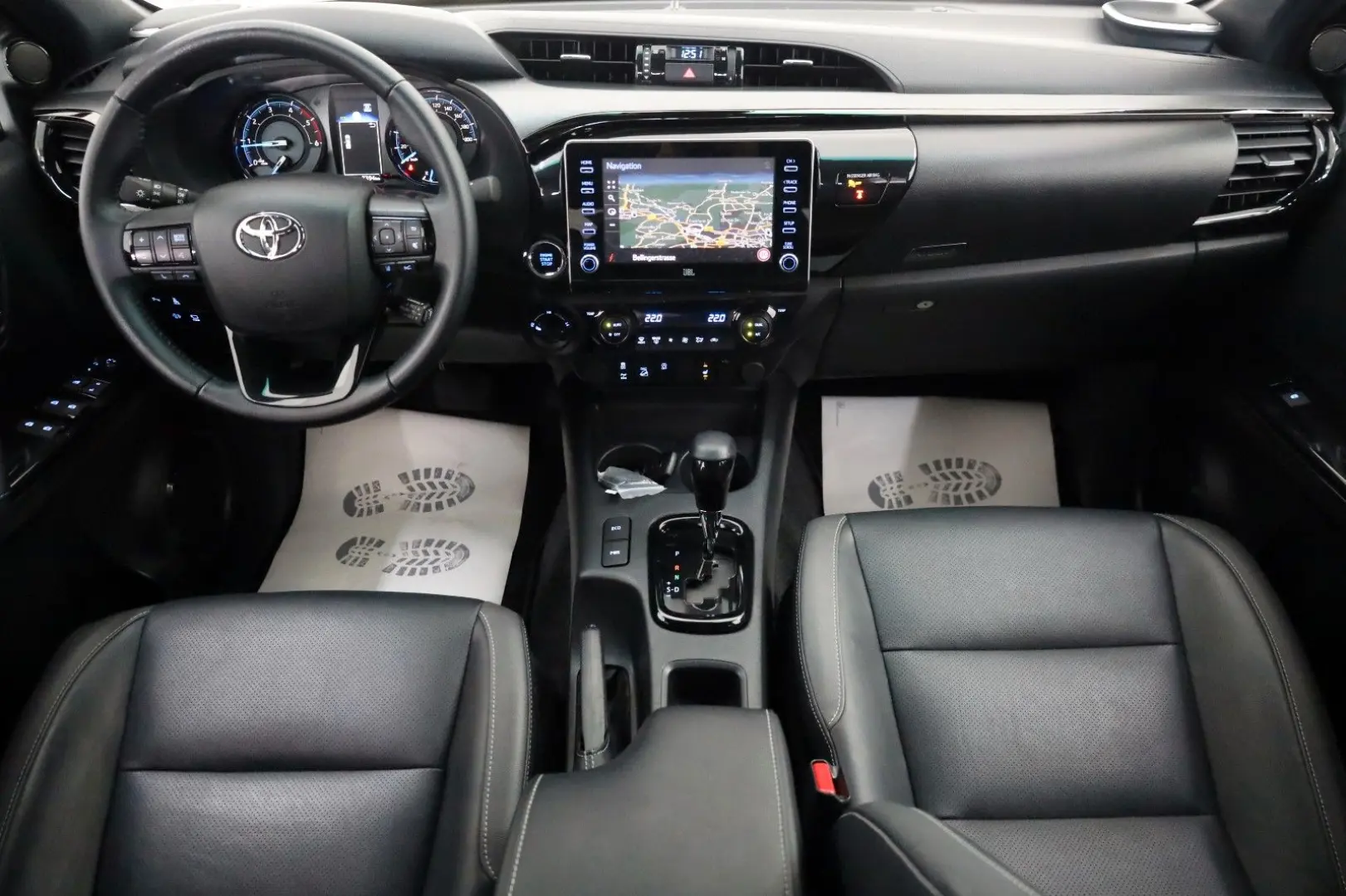 Hilux 2.8 D-4D Invincible,DOKA,ACC,WERKSGARANTIE