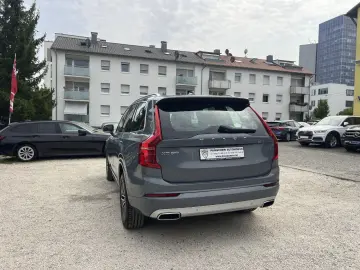 XC90 MomentumPro AWD 7-SITZ+PANO-SD+LEDER+KAMERA