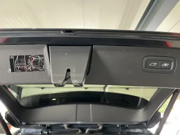 Volvo XC90 T8 R-Design Expression Recharge