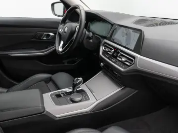 320e xD Laser HUD DAB Stop&Go PDC Komfort Sport
