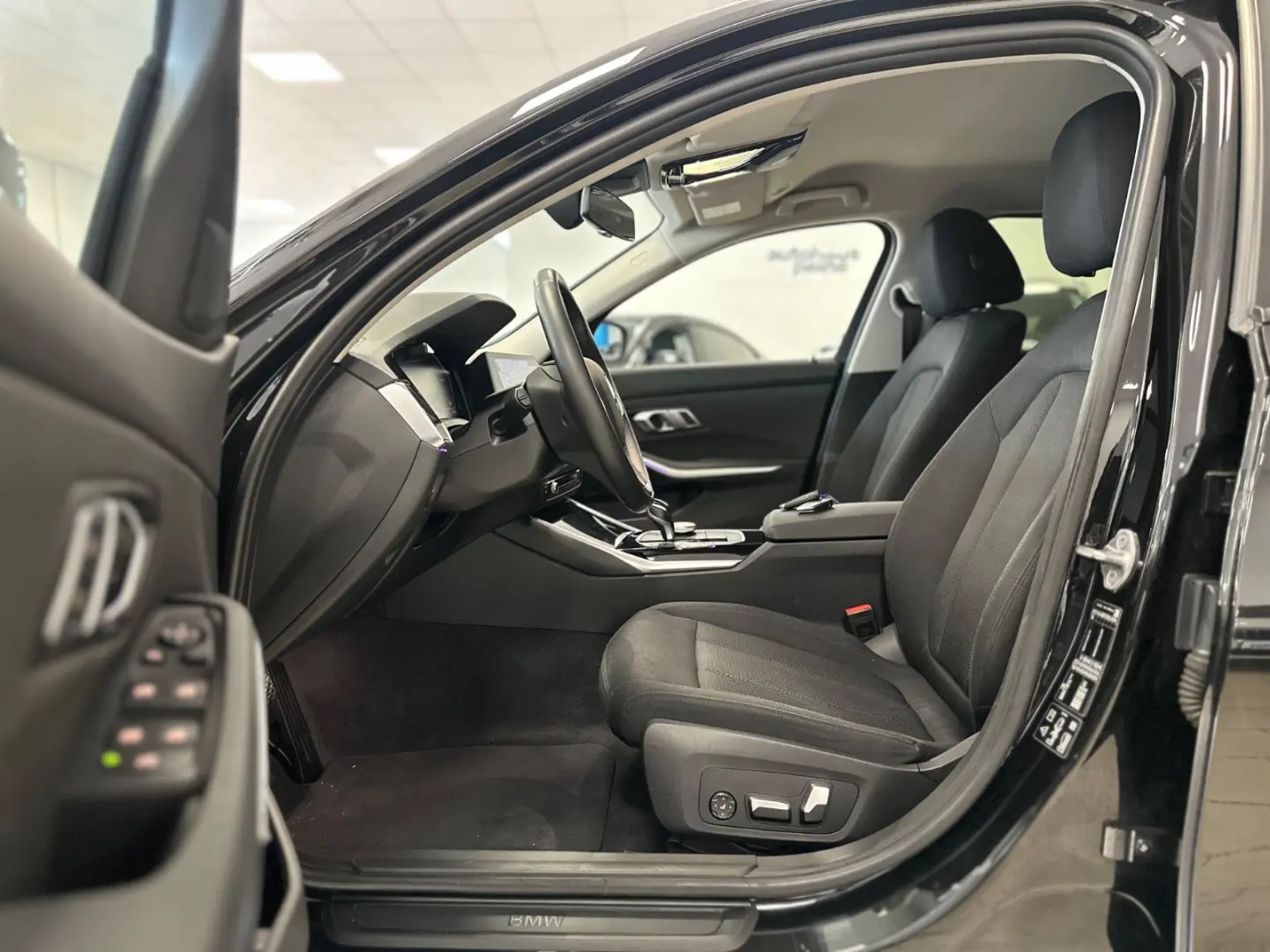 320d xDrive HUD/Laser/Park&Driv&BremsAss/LenkrHz