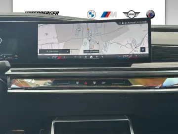 740d xDrive Limousine M Sport DA Prof. PA Prof. 