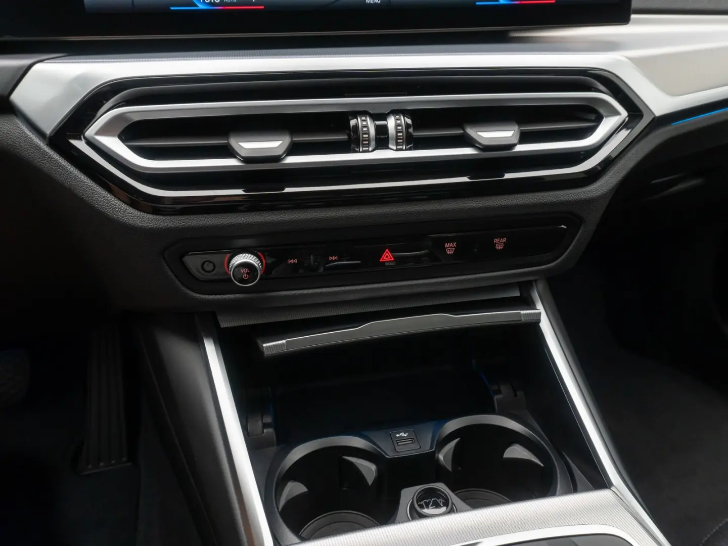 330e xD Kamera DAB CockPitPro AHK Komfort LED