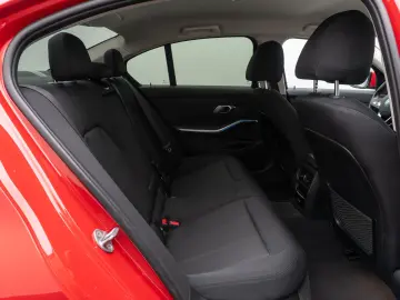 330e xD Kamera DAB CockPitPro AHK Komfort LED