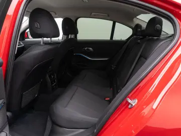 330e xD Kamera DAB CockPitPro AHK Komfort LED