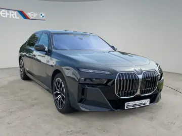 740d xDrive 30% UPE-Nachlass | SITZBELÜFTUNG