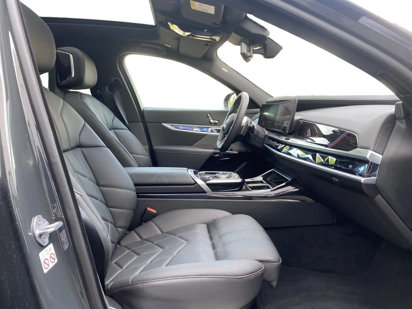 740d xDrive 30% UPE-Nachlass | SITZBELÜFTUNG