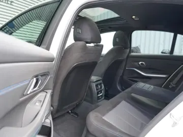 320d xDrive M Sport SHD 360 HEADUP KEY MOPF