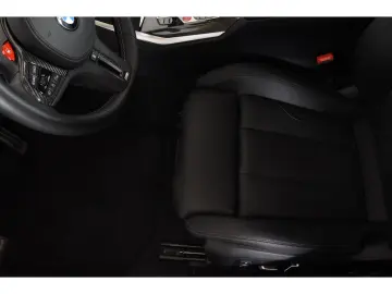 M3 Competition M xDrive Panoramadach Harman Kard