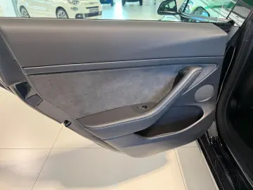 Model 3 Long Range Dual 79 kWh AWD Navigation...