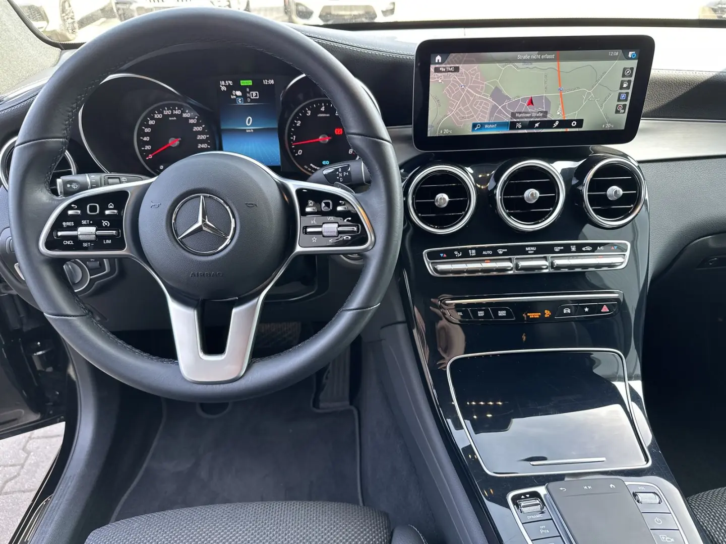 GLC 300e 4Matic AMG-Line NAV+LED+CARPLAY+KAMERA