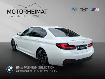 M550i xDrive Limousine 20