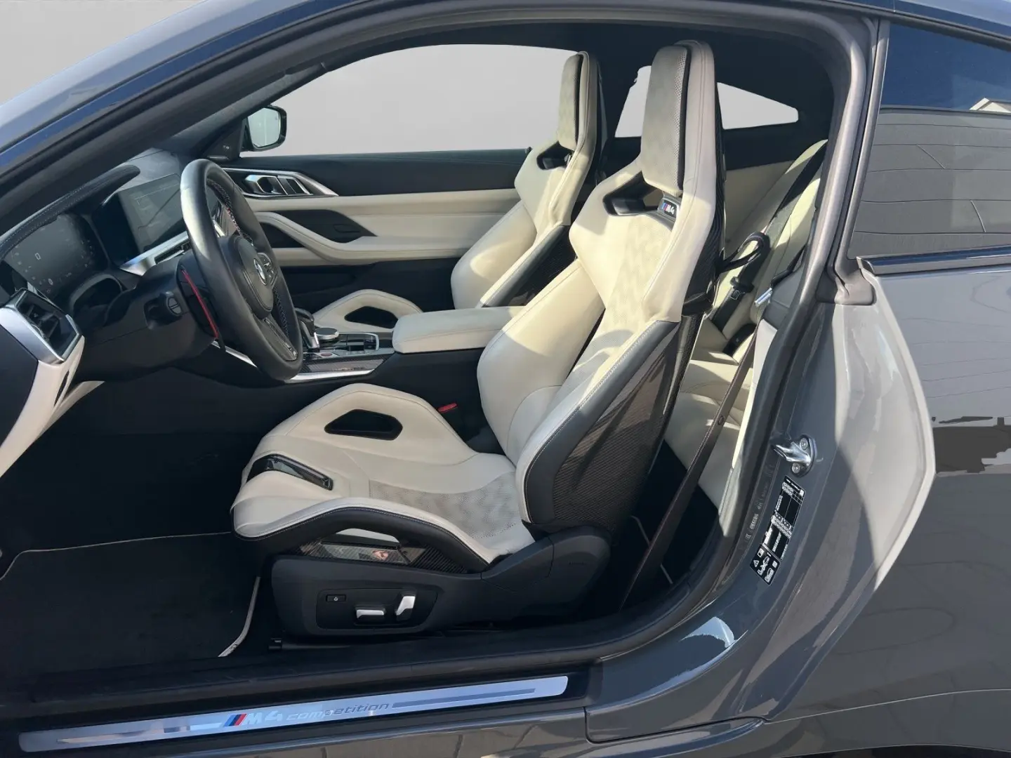 M4 Competition M xDrive Coupé M Drivers P. Head-
