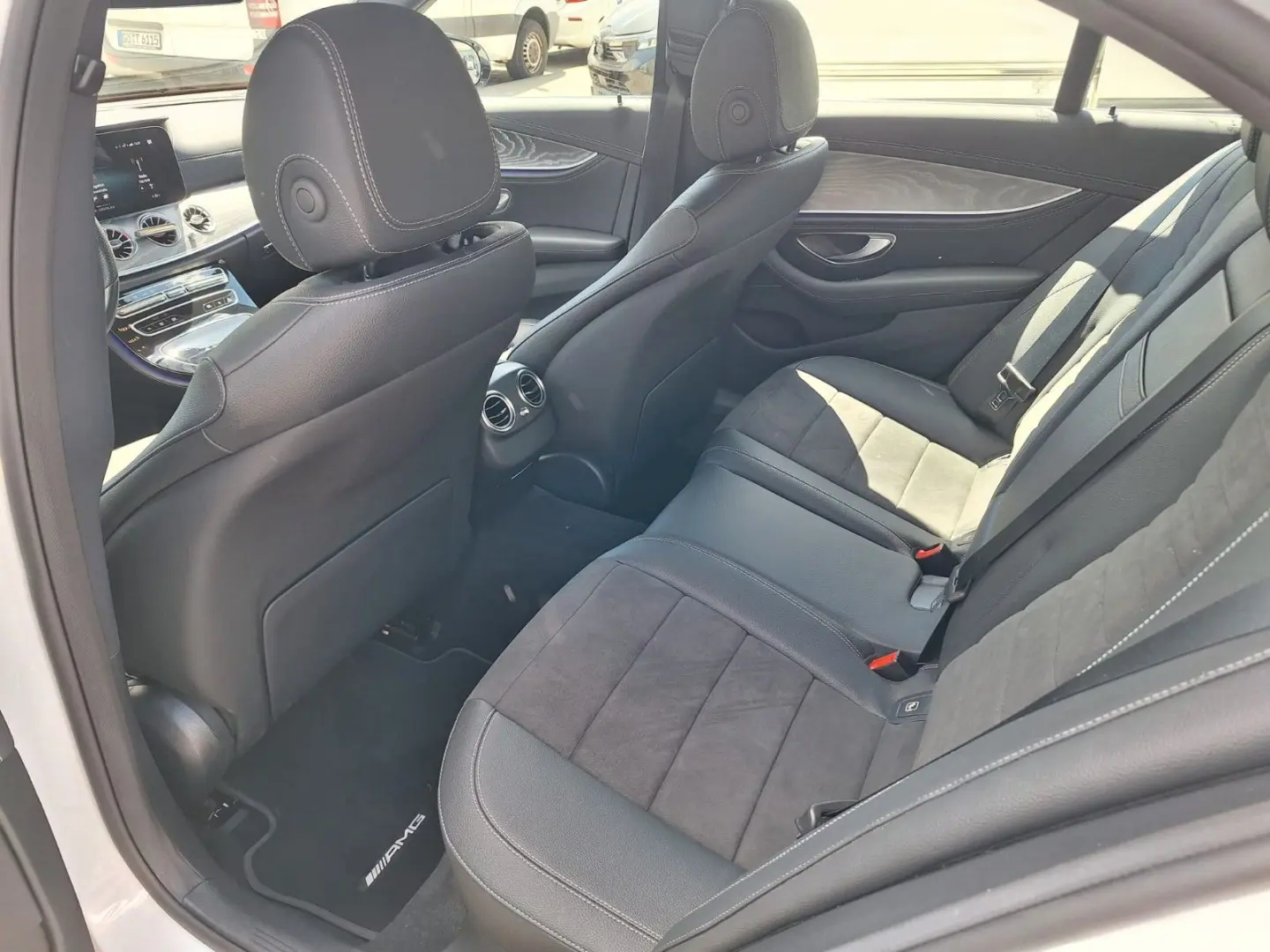 E 300e AMG Line *LED*SHZ*2 Jahre JS-Garantie*