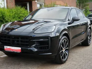 Cayenne Coupe Pano Head Up 360 Kamera HD Matrix