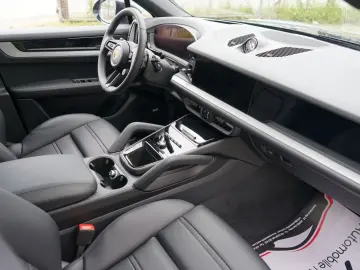 Cayenne Coupe*Pano*Head Up*360 Kamera*HD Matrix