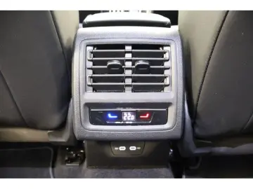 Golf Variant R-Line 2,0 l TDI Black Style/Matrix