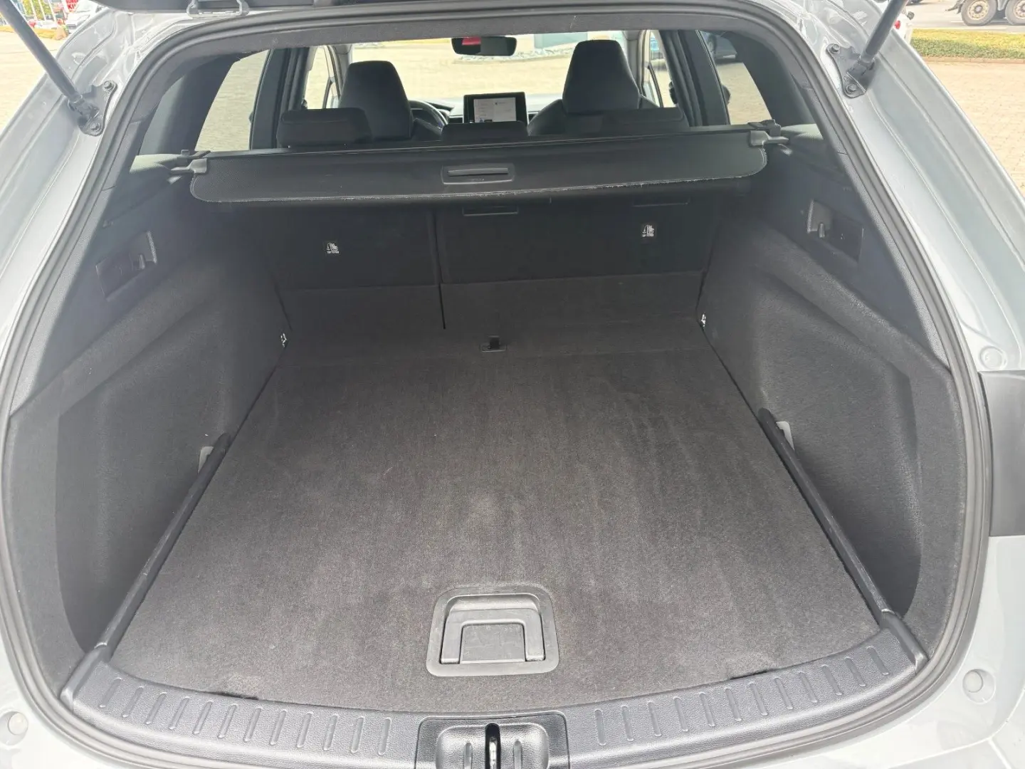 Corolla TS 1.8 Hybrid Team D **TECHNIKPAKET**