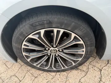 Corolla TS 1.8 Hybrid Team D **TECHNIKPAKET**