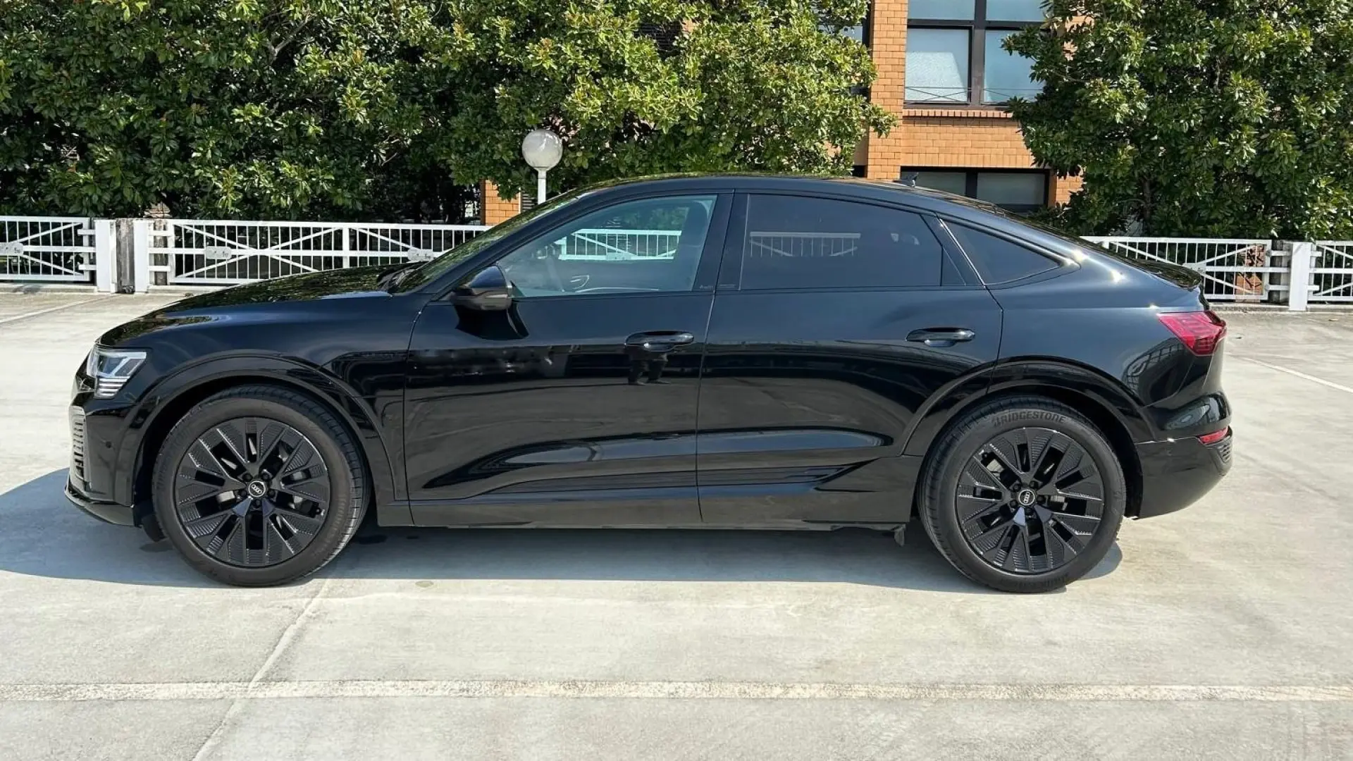 Q8 Sportback e-tron 55 quattro S line NP:113¤