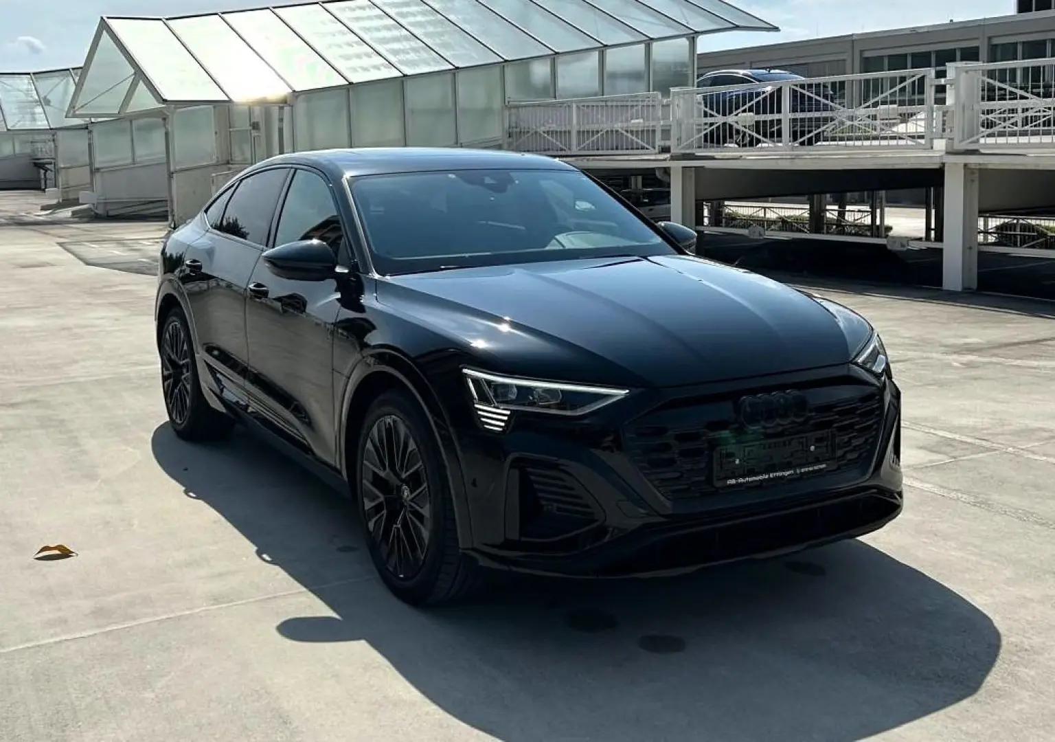 Q8 Sportback e-tron 55 quattro S line NP:113¤