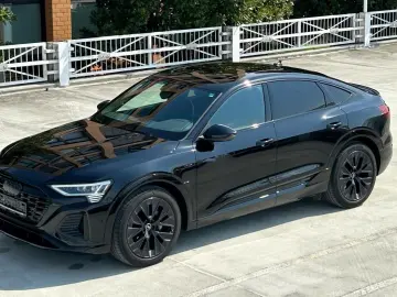 Q8 Sportback e-tron 55 quattro S line NP:113¤
