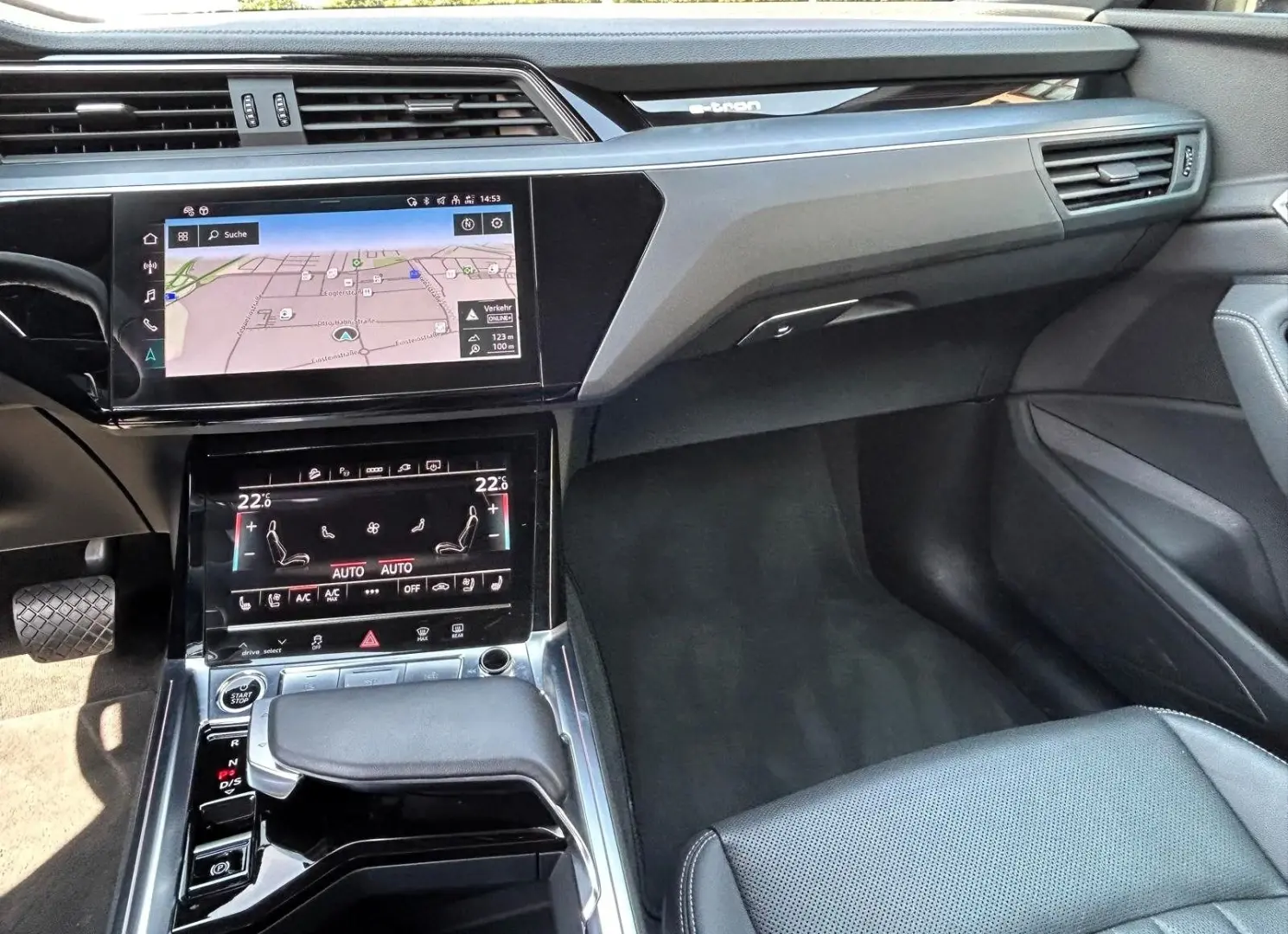 Q8 Sportback e-tron 55 quattro S line NP:113¤