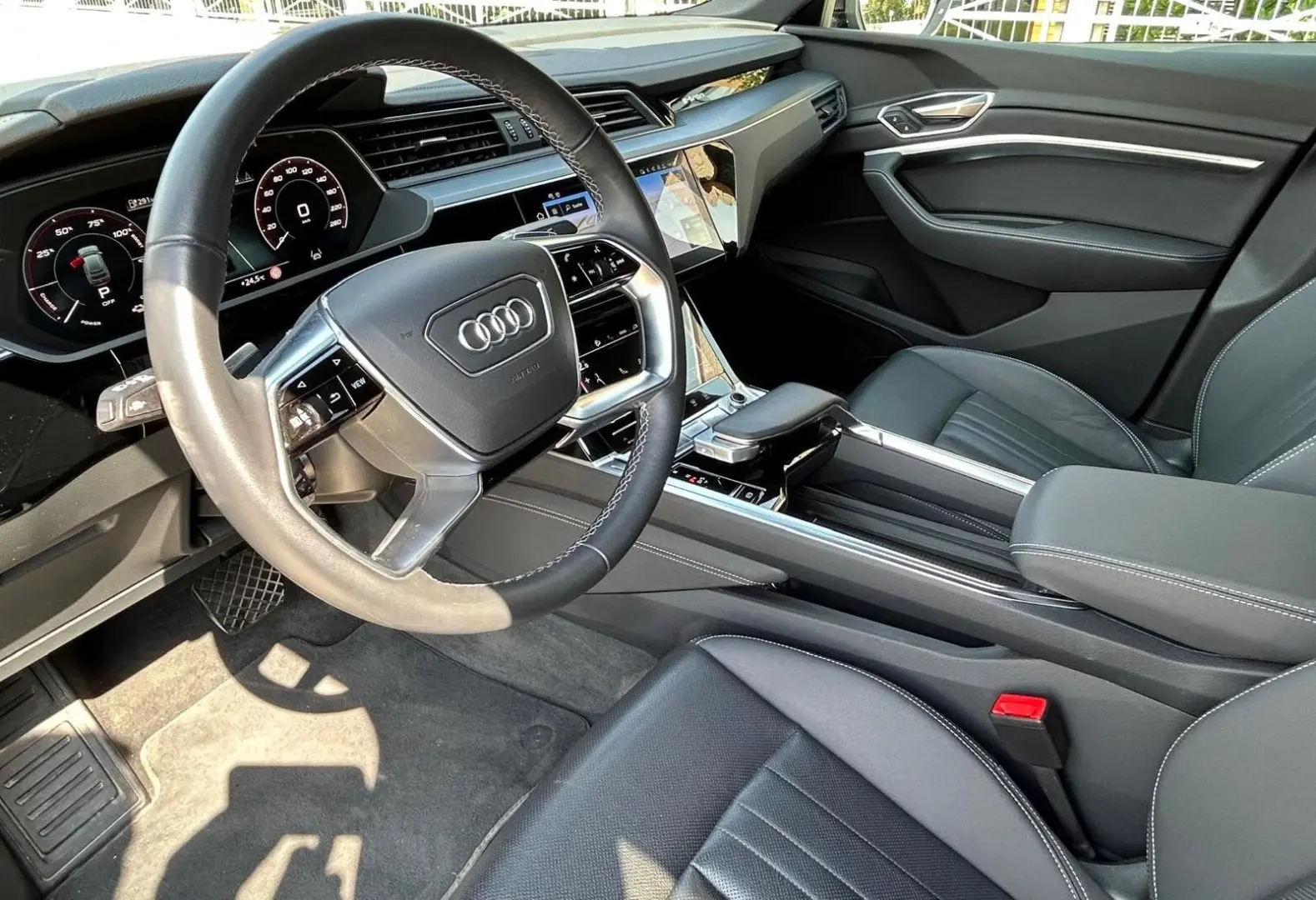 Q8 Sportback e-tron 55 quattro S line NP:113¤