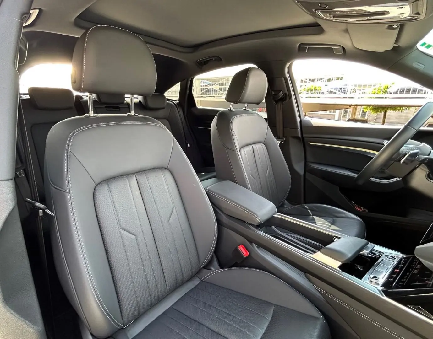 Q8 Sportback e-tron 55 quattro S line NP:113¤