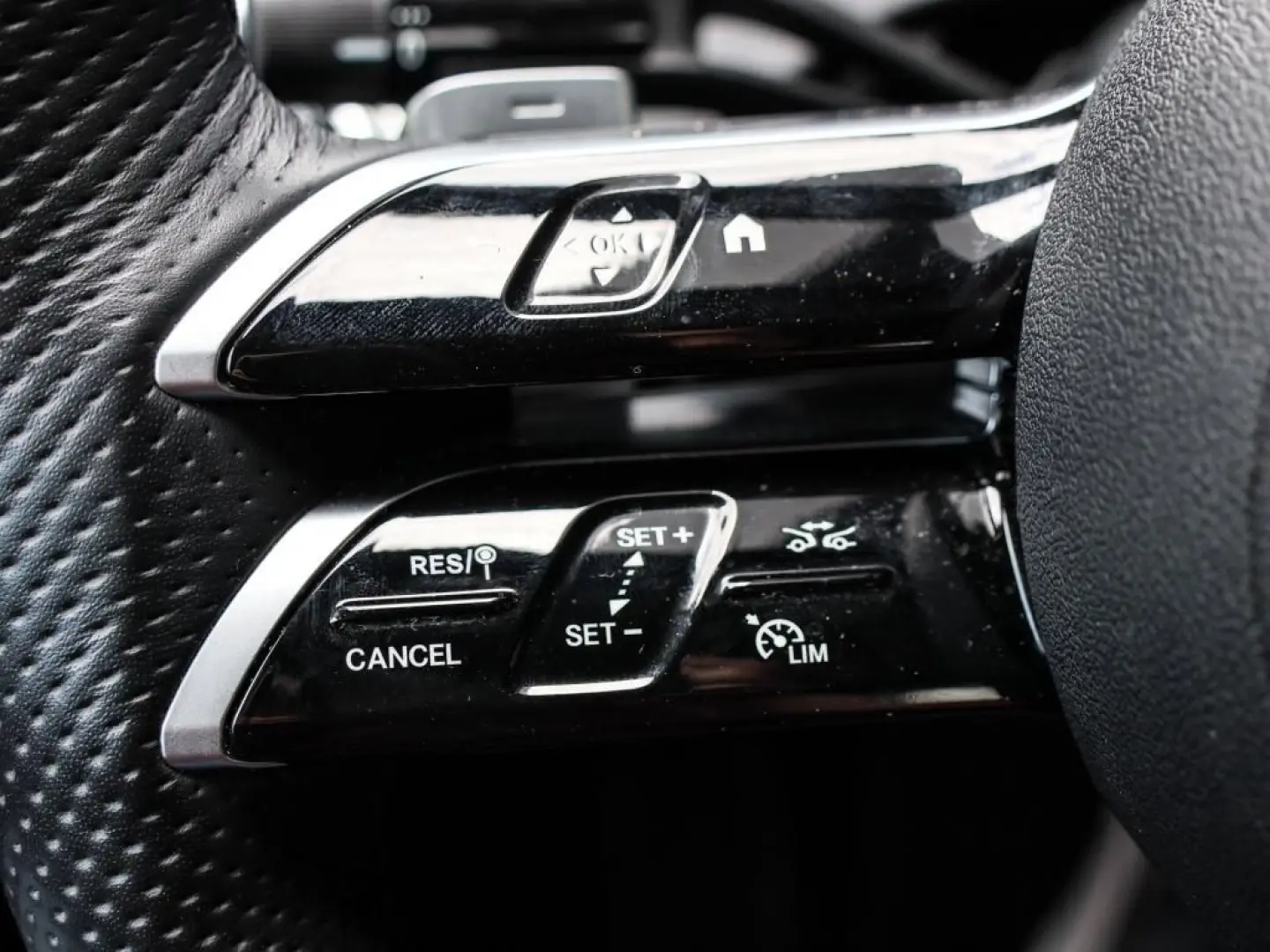 E 450 d 4M AMG-Sport/Pano/Digital/360/Distr/19''