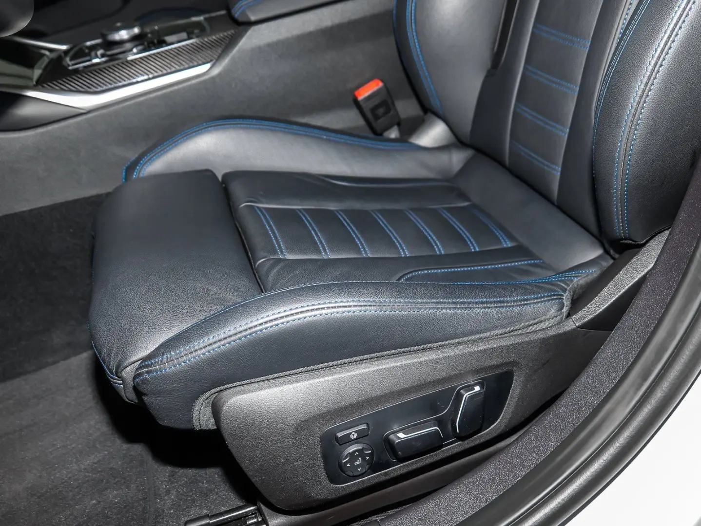 M340i xDrive MSportPro AHK ACC Schiebedach HeadU