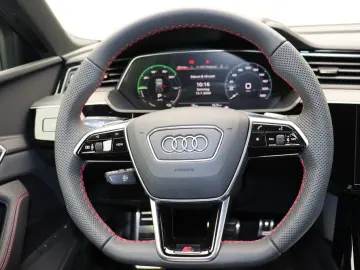 Q8 Sportback e-tron 50 quattro S line LED Navi