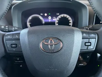 C-HR 1.8 Hybrid Team D *LED*ACC*CAM*SmartKey*TWA